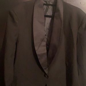 Tuxedo jacket satin lapel one button